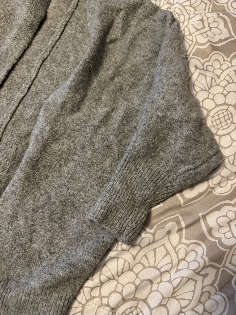 Old Navy Girls Light Gray Open-Front Relaxed Knit Cardigan Size M-L